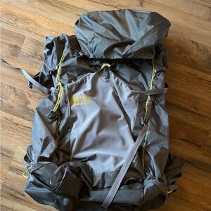 Rei Flash 55 women’s small